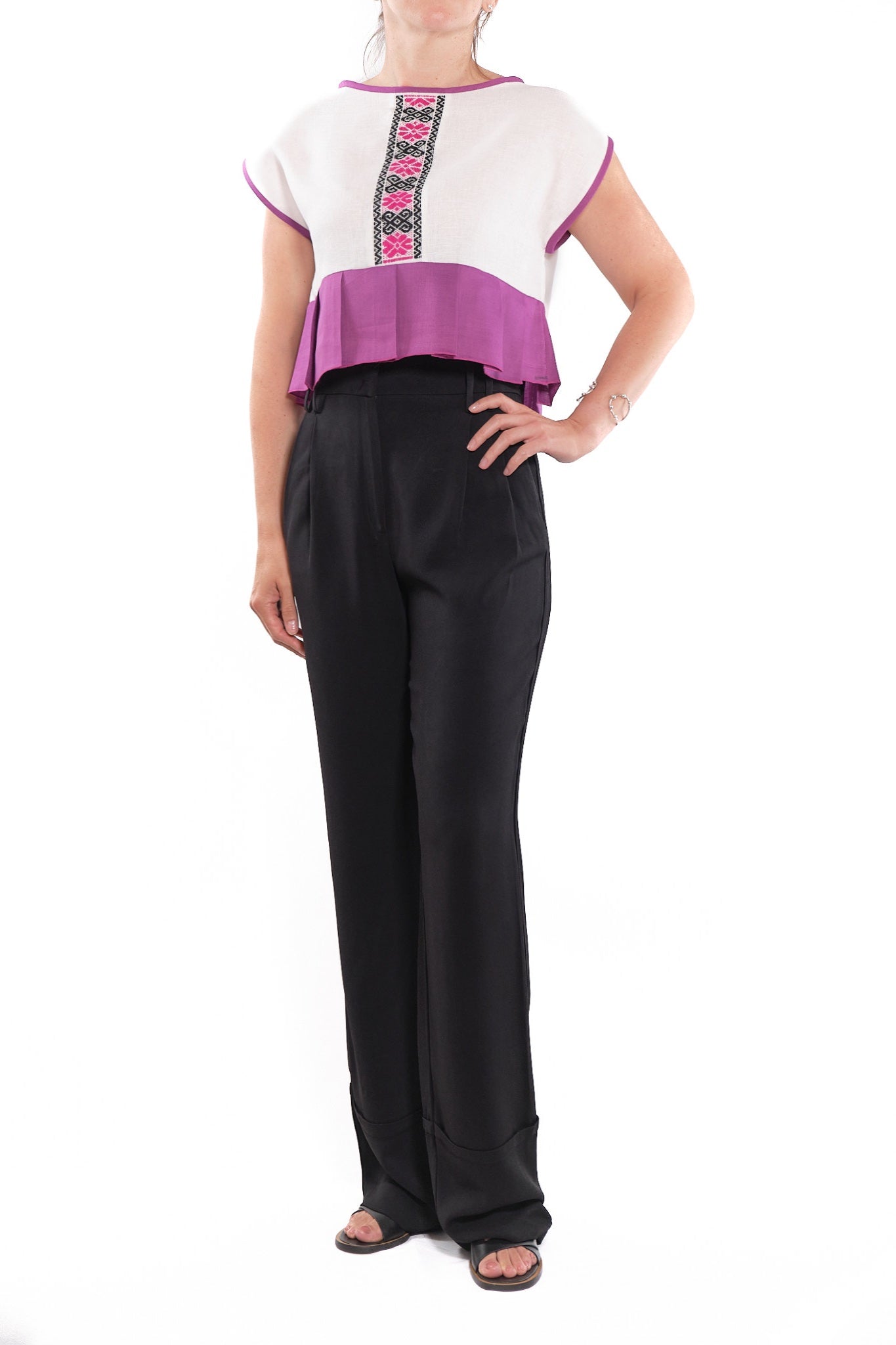Lourdes crop top blouse white with purple embroidery