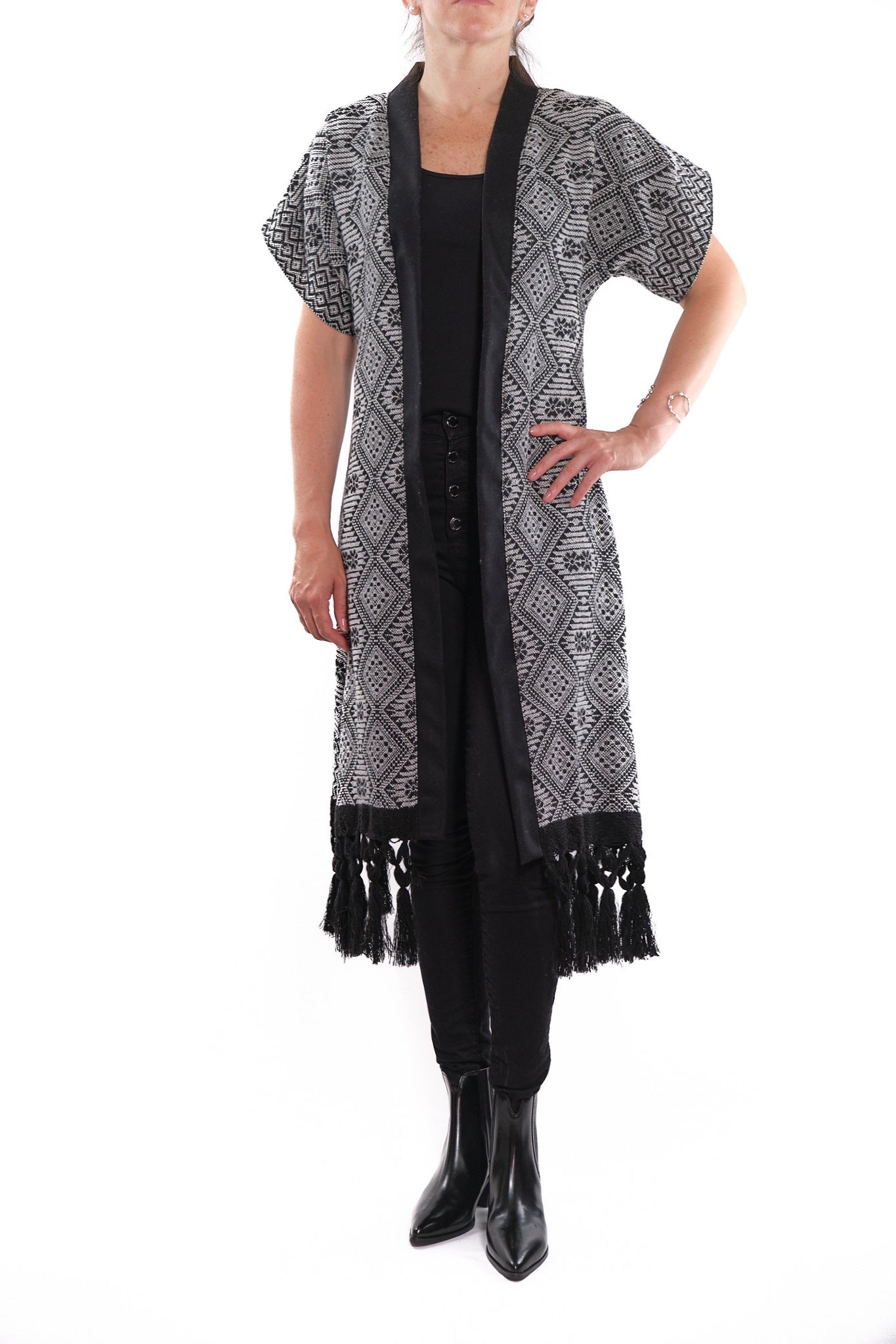 Kibozo Cape Black