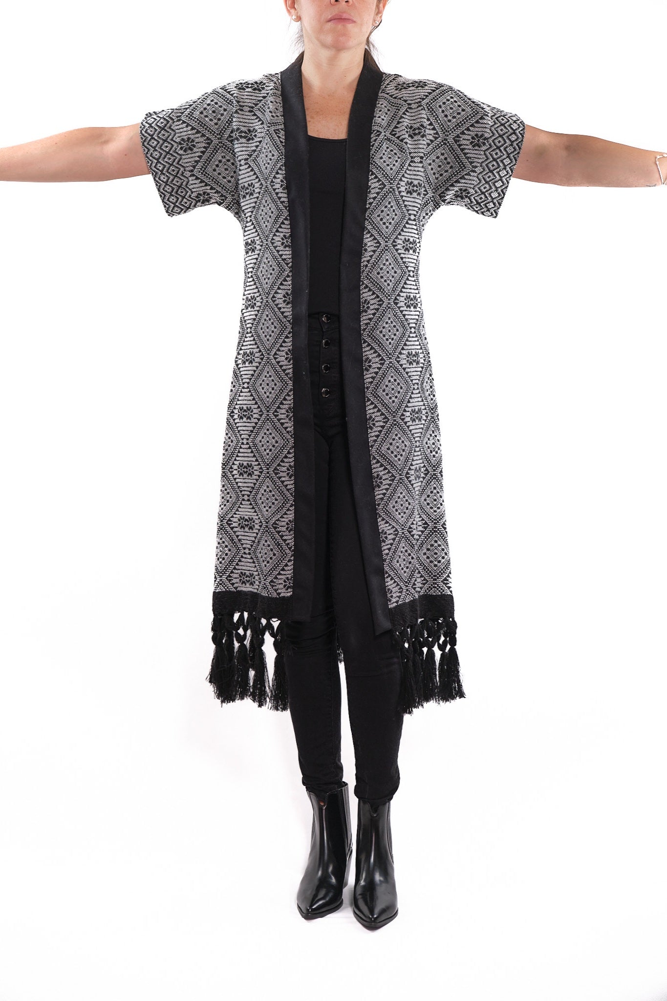 Kibozo Cape Black