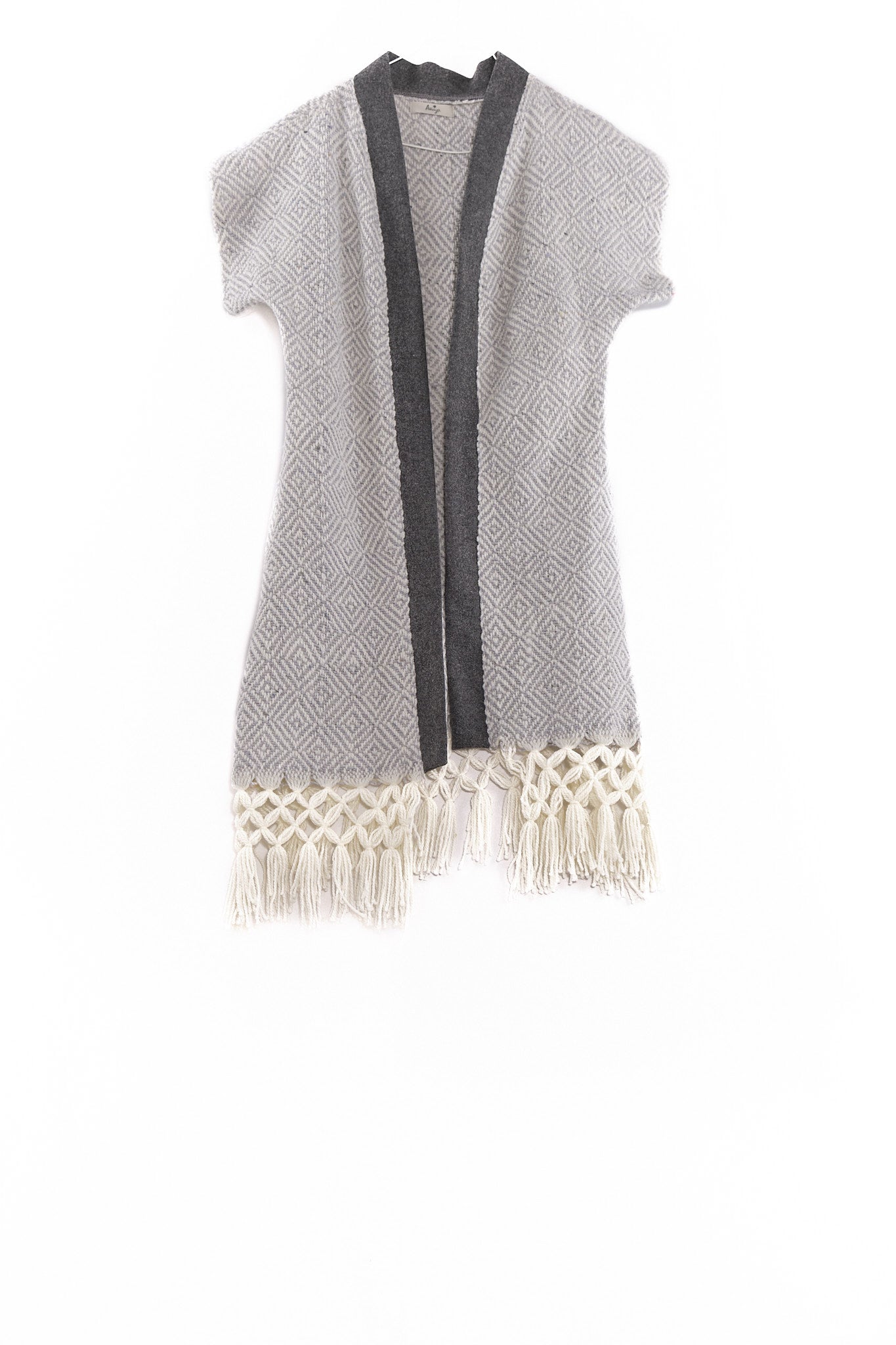 Kibozo Cape Grey garment