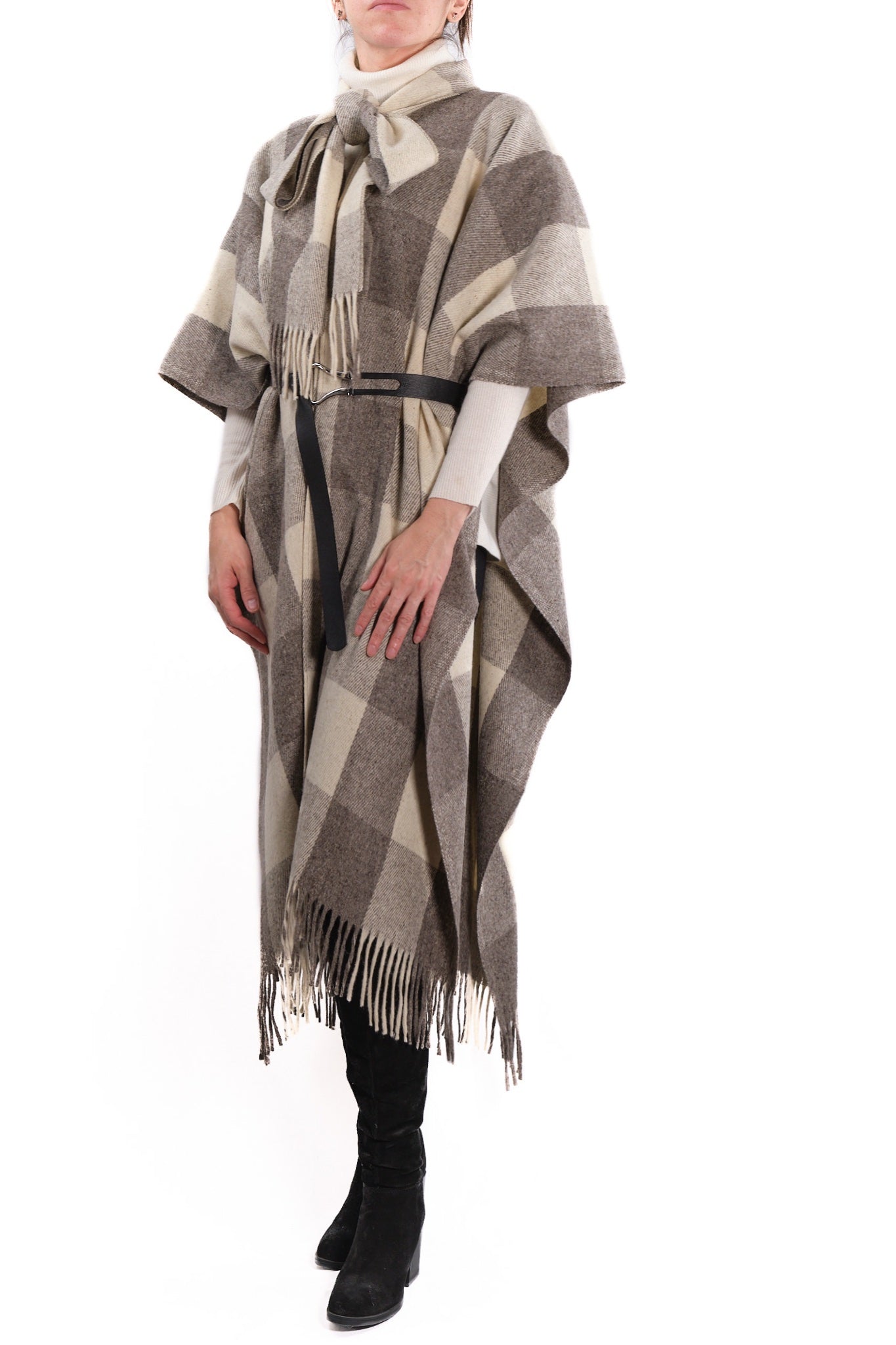 Sandra long wool cape big squares