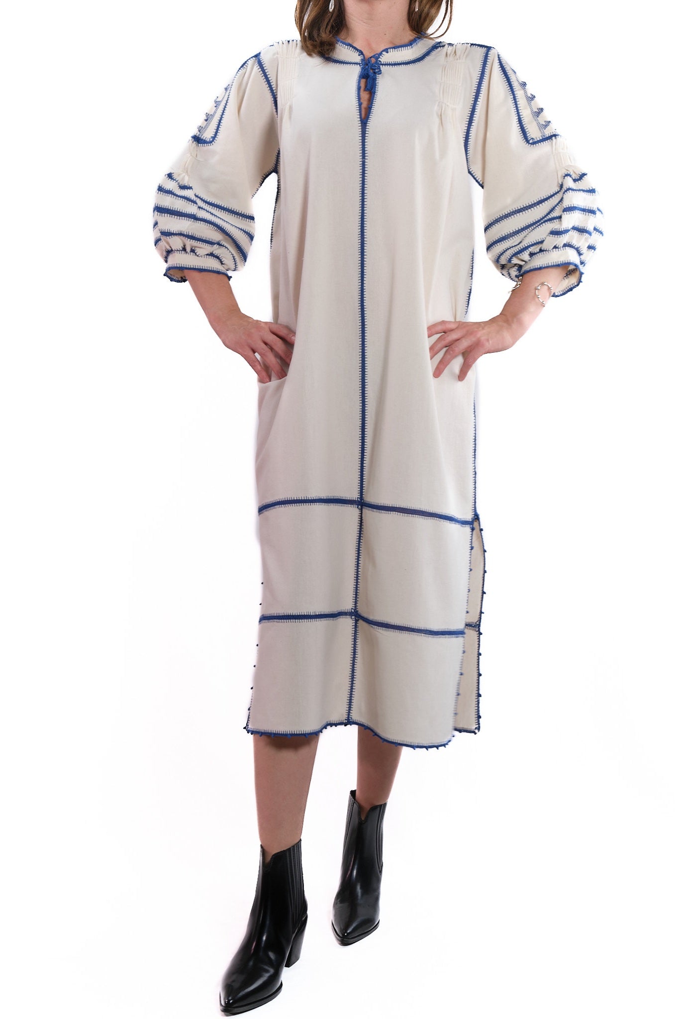 Odilia Dress ecru white with blue embroidery