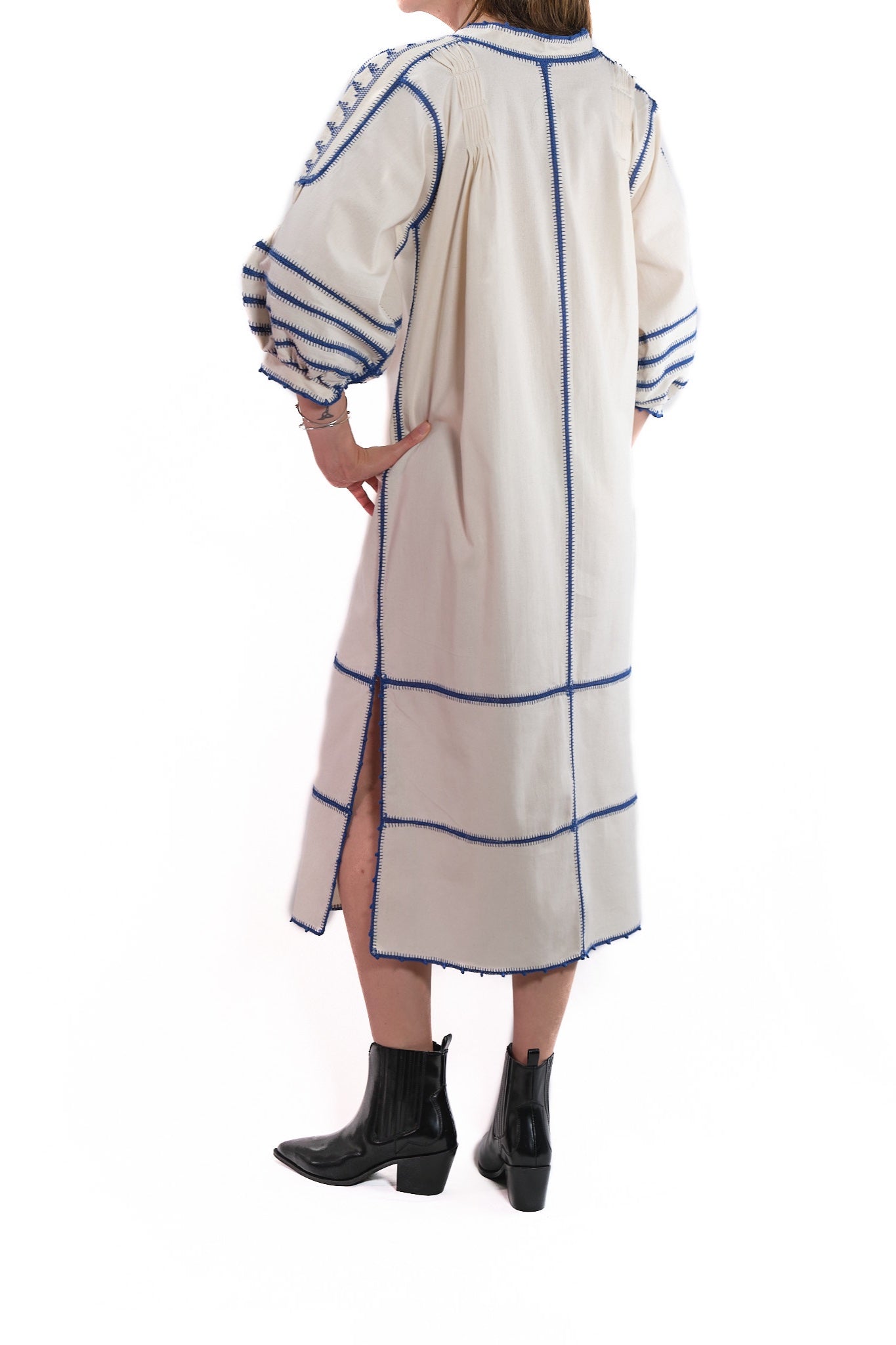 Odilia Dress ecru white with blue embroidery